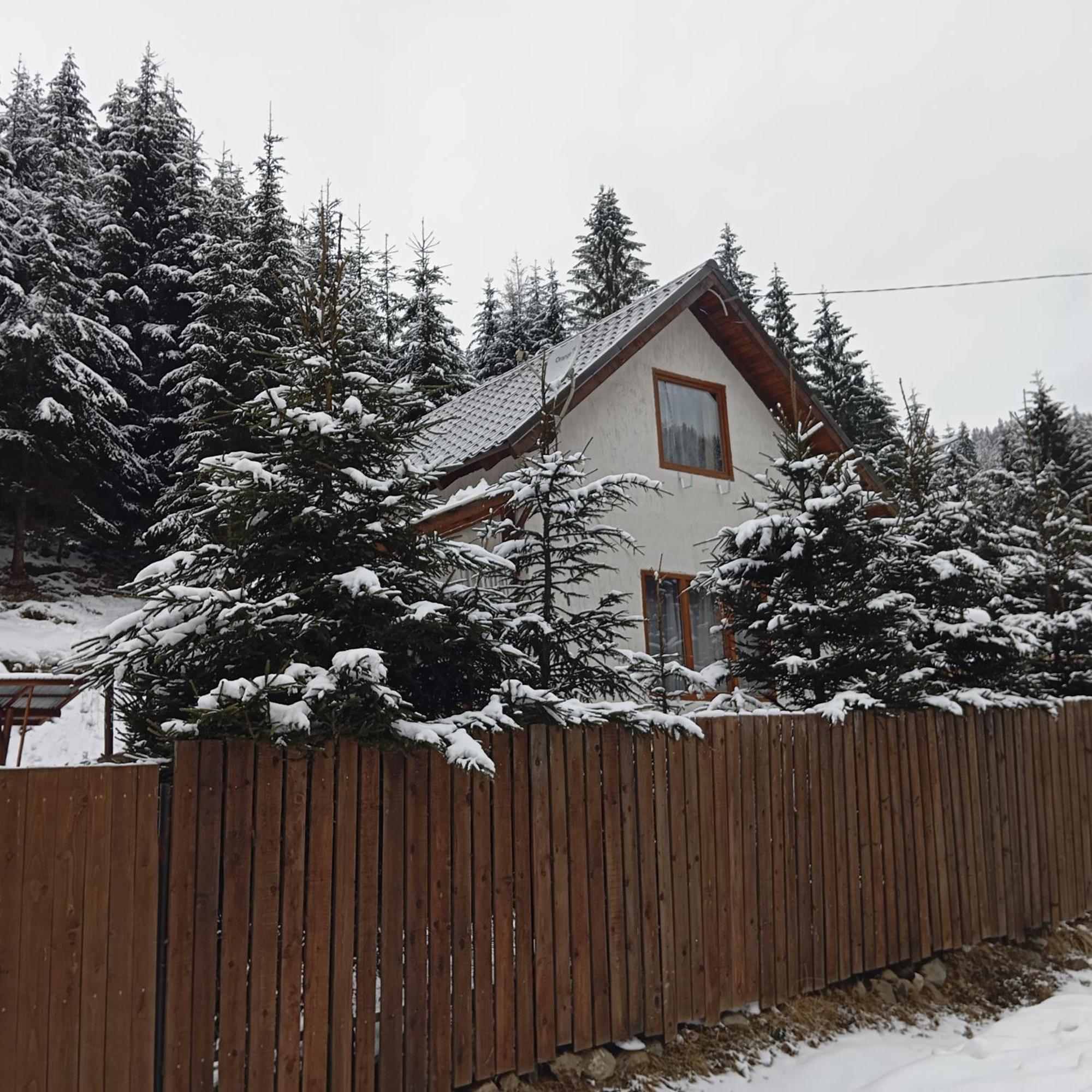 Csillag Kulcsoshaz Villa Gheorgheni  Rom bilde